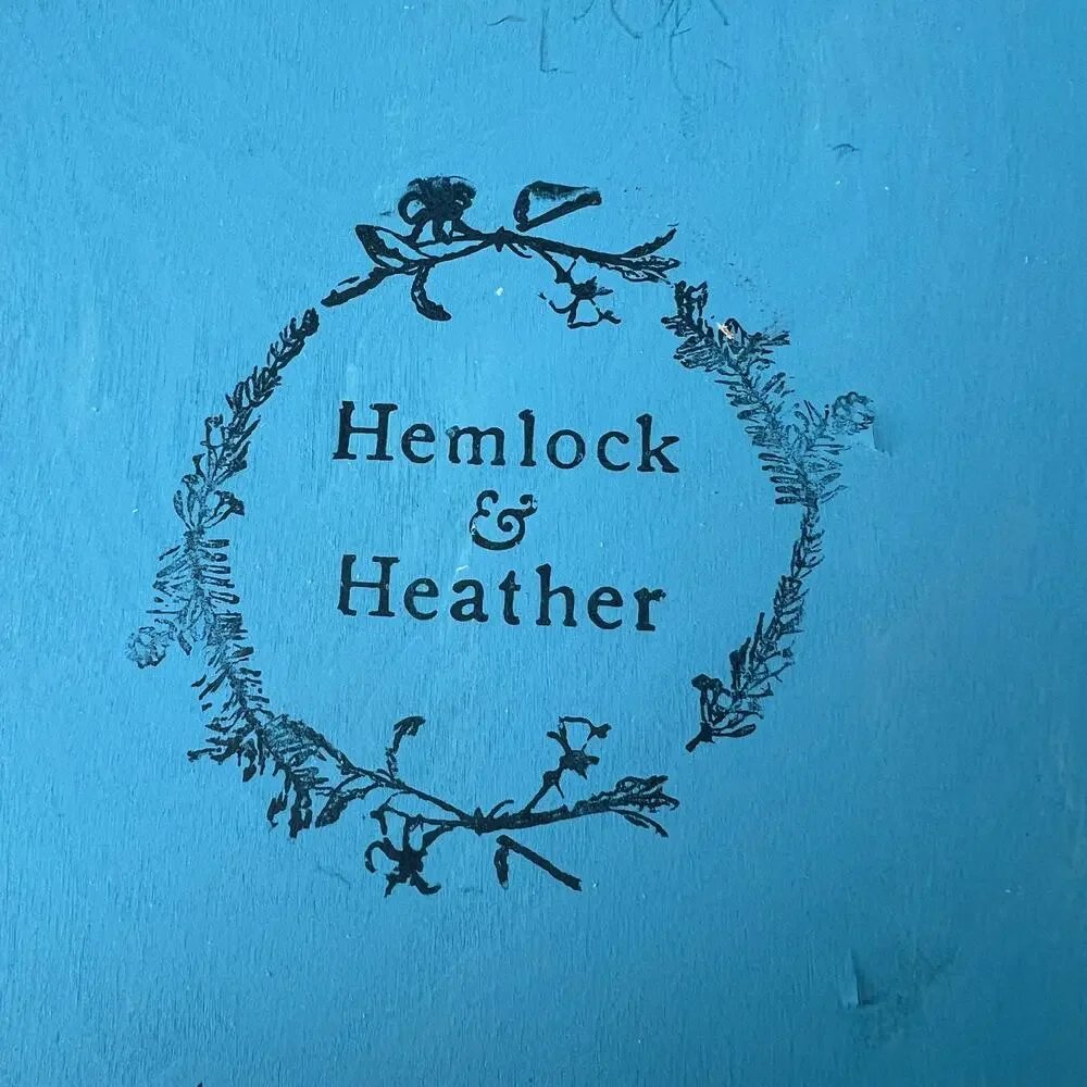 Hemlock and Heather Wood Numbered Texas Wall Decor Art‎